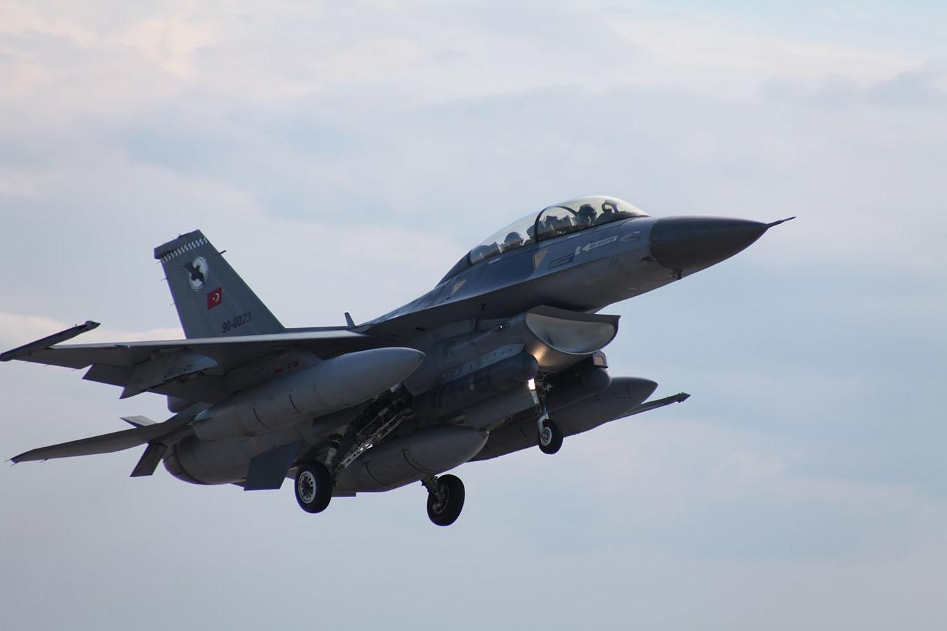 Ankara Valiliği: Bugün ve yarın F-16'lar test uçuşu yapacak Ankara Valiliği: Bugün ve yarın F-16'lar test uçuşu yapacak